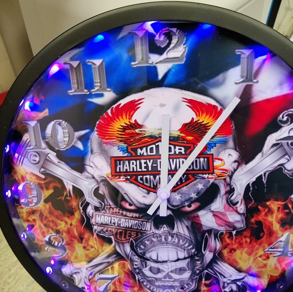 Harley Davidson skull 12" led clock - Picture 10 of 10